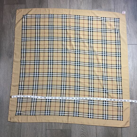 Montagut Paris scarf tan brown plaid 34.5" x 34.5" - Picture 7 of 7
